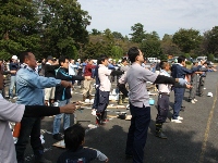 作業開始前に準備運動と安全の指差し確認！